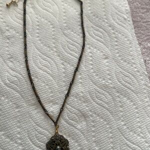 Elegant Black and Gold Pendant Necklace